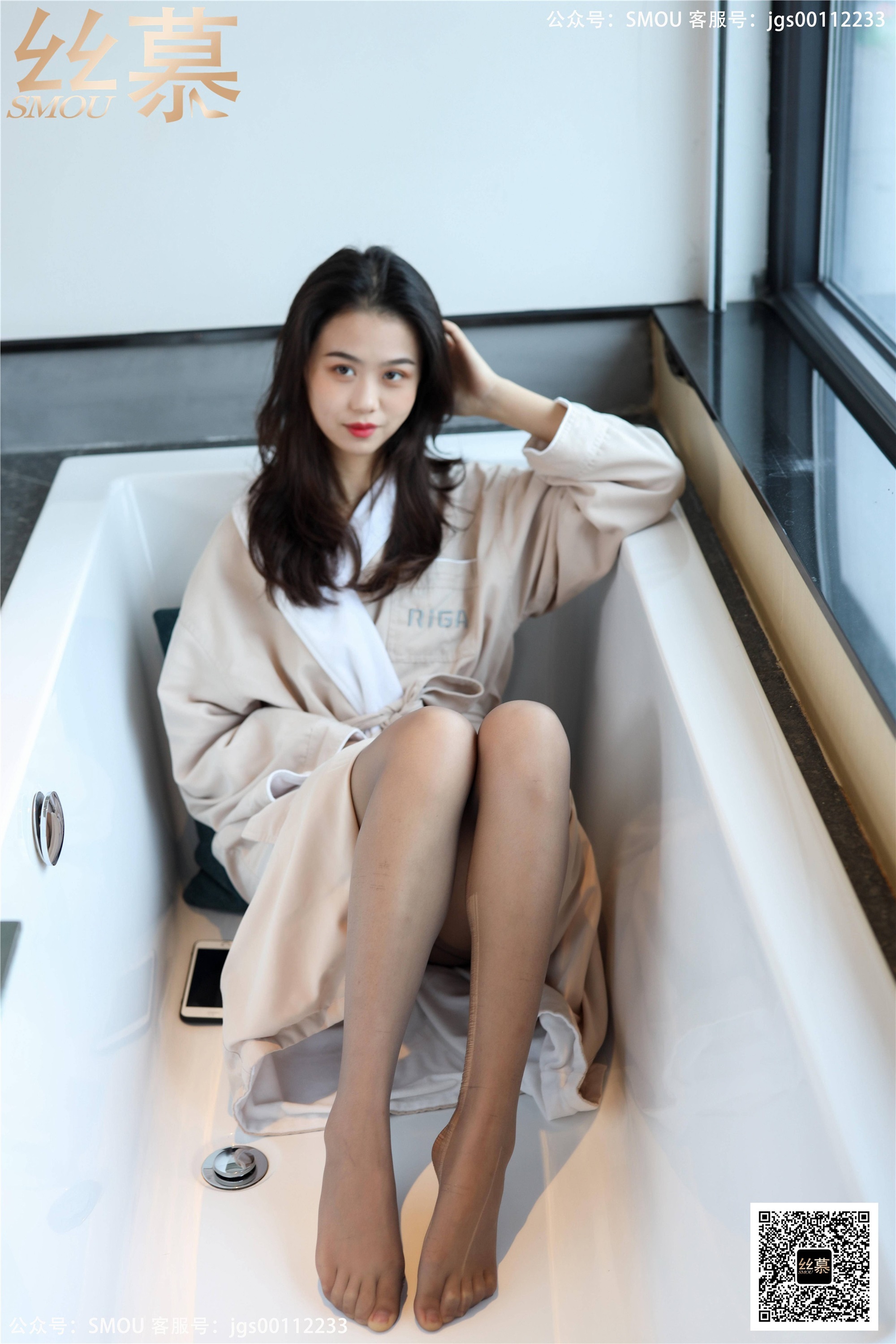 丝慕写真 SM424 天天一元 模特：芝芝《BONAS灰色薄款袜》